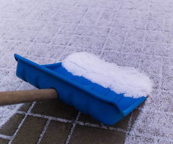 Déneigement manuel Saguenay