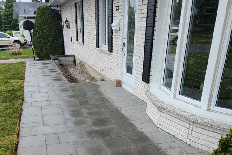 Aménagement de façade de maison à Chicoutimie Joncquière Saguenay